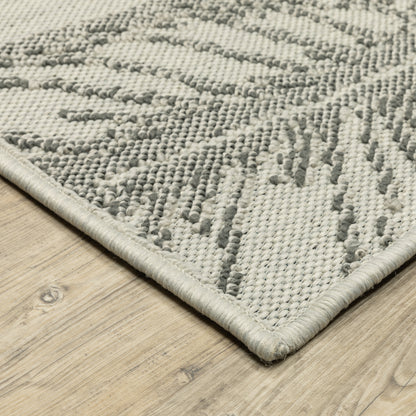 Torrey Outdoor Beige/ Grey Botanical Loop Pile Rug