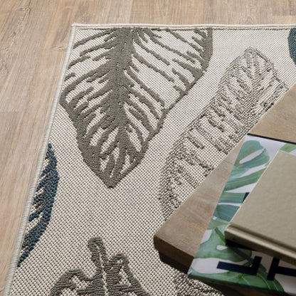 Torrey Outdoor Beige/ Grey Botanical Loop Pile Rug