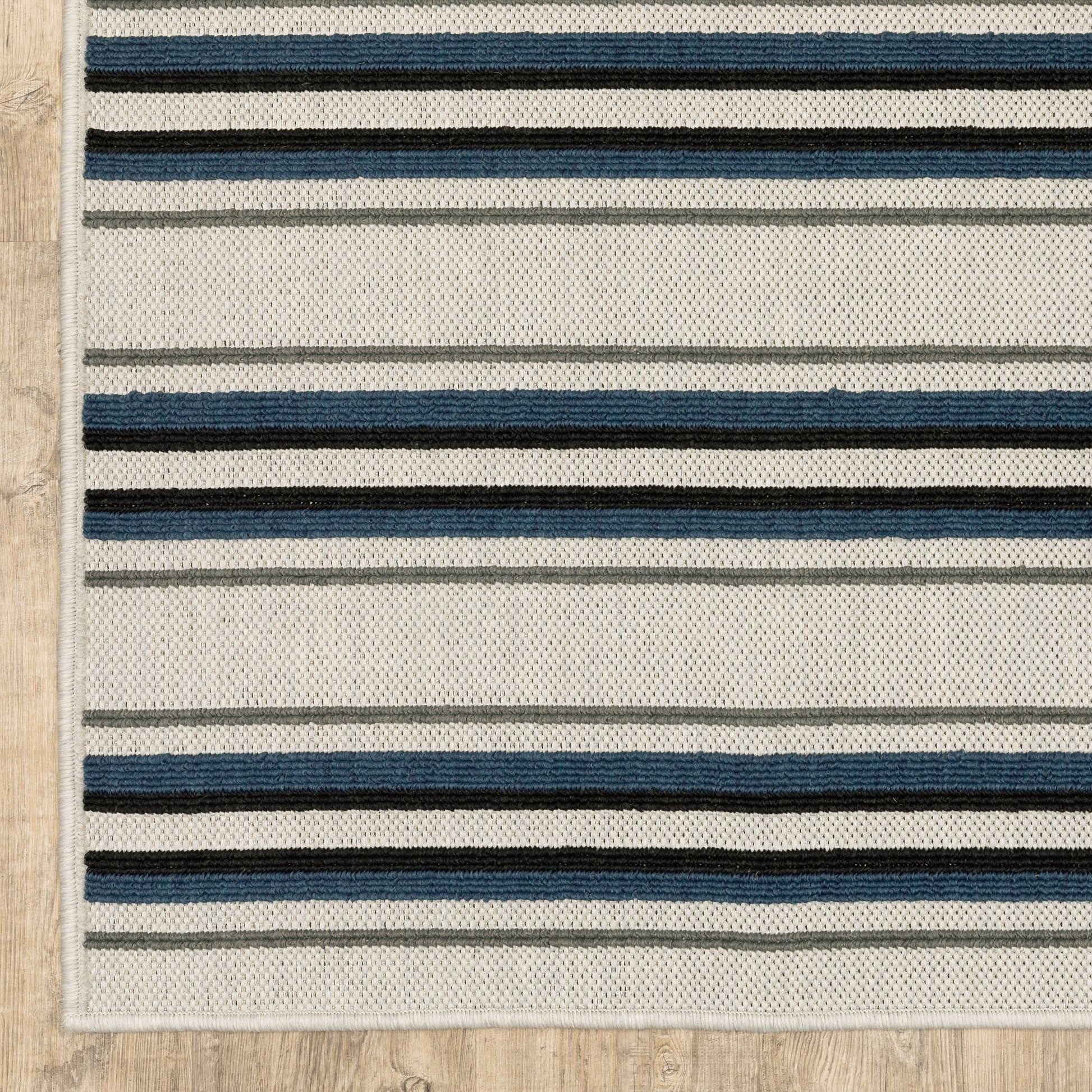 Torrey Outdoor Beige/ Blue Stripe Loop Pile Rug