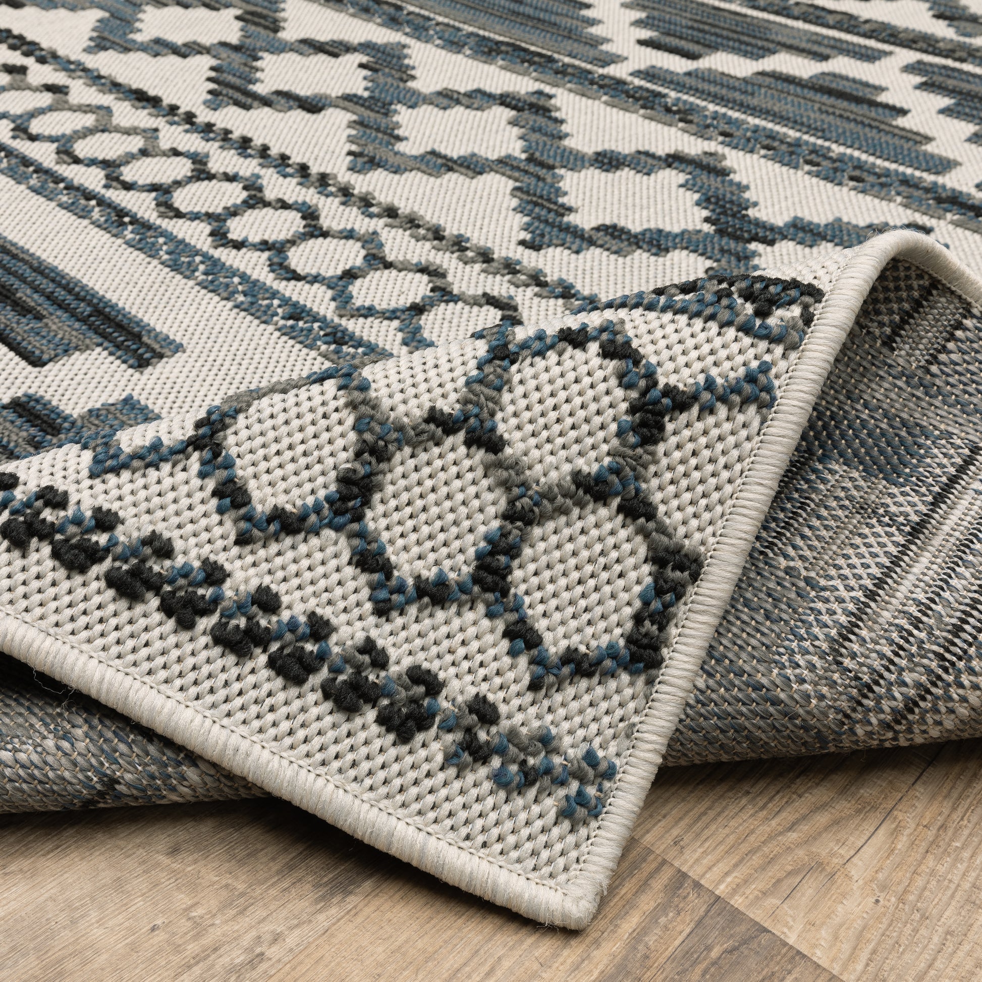 Torrey Outdoor Beige/ Blue Stripe Loop Pile Rug