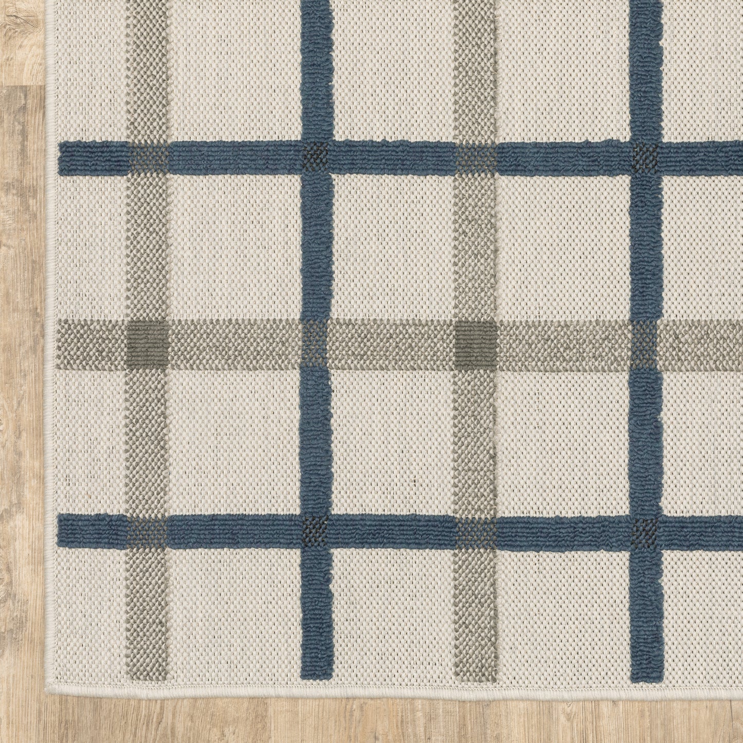 Torrey Outdoor Beige/ Blue Geometric Loop Pile Rug