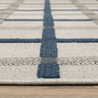 Torrey Outdoor Beige/ Blue Geometric Loop Pile Rug
