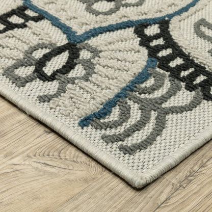 Torrey Outdoor Beige/ Blue Medallion Loop Pile Rug