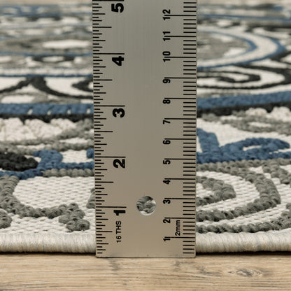 Torrey Outdoor Beige/ Blue Medallion Loop Pile Rug