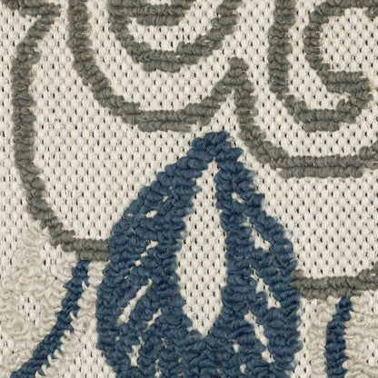Torrey Outdoor Beige/ Blue Medallion Loop Pile Rug