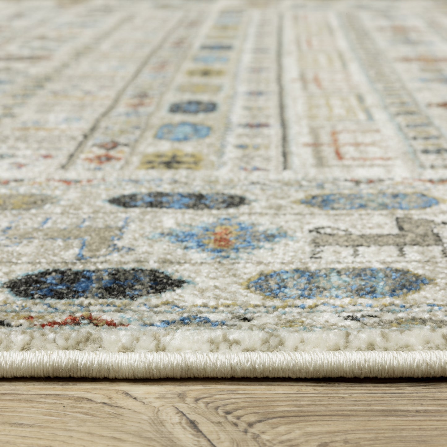 Venice Southwest/Lodge Ivory/ Multi Cut Pile Rug