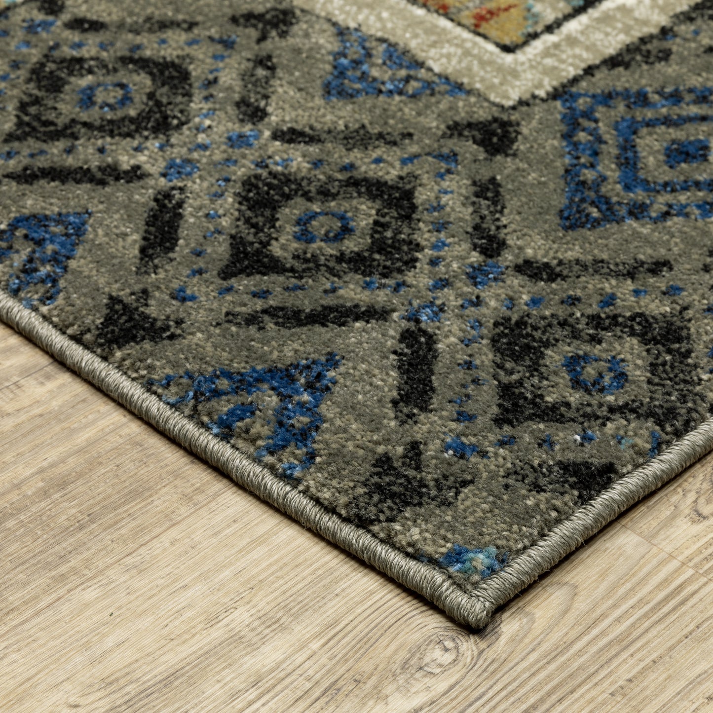 Venice Geometric Multi/ Multi Southwest/Lodge Cut Pile Rug
