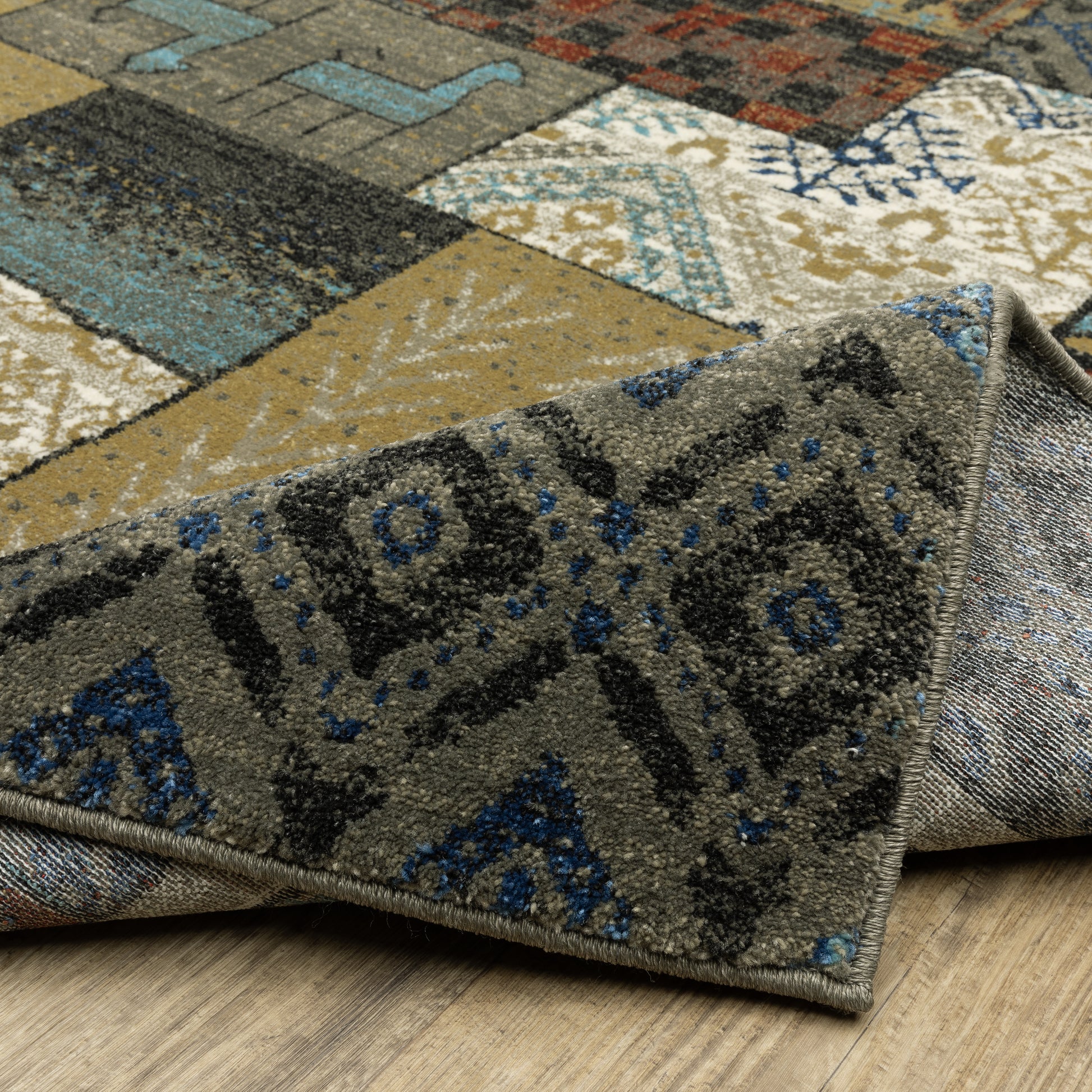 Venice Geometric Multi/ Multi Southwest/Lodge Cut Pile Rug