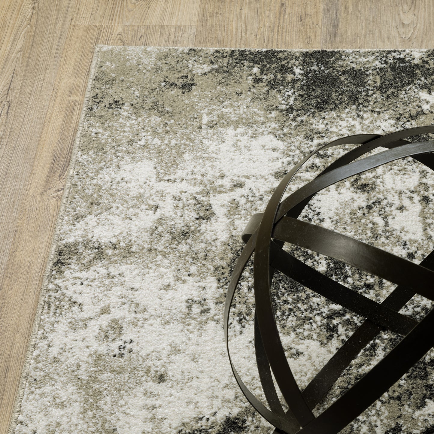 Venice Abstract Charcoal/ Beige Cut Pile Rug