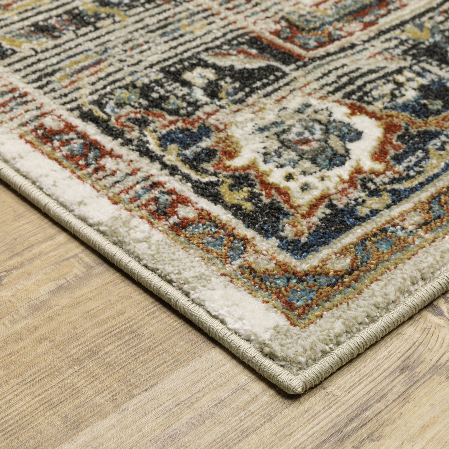 Venice Distressed Beige/ Blue Medallion Cut Pile Rug