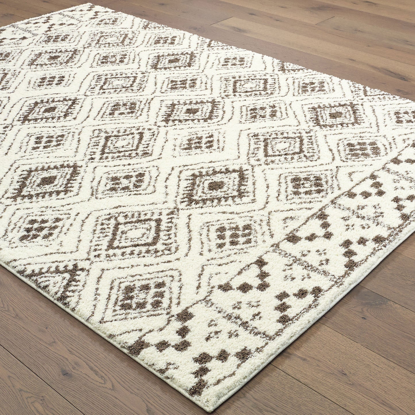 Verona Tribal Ivory/ Brown Southwest/Lodge Cut Pile Rug