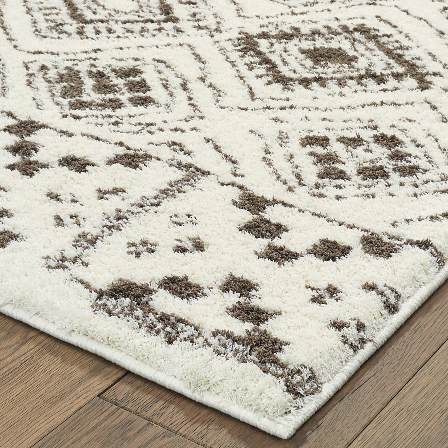 Verona Tribal Ivory/ Brown Southwest/Lodge Cut Pile Rug