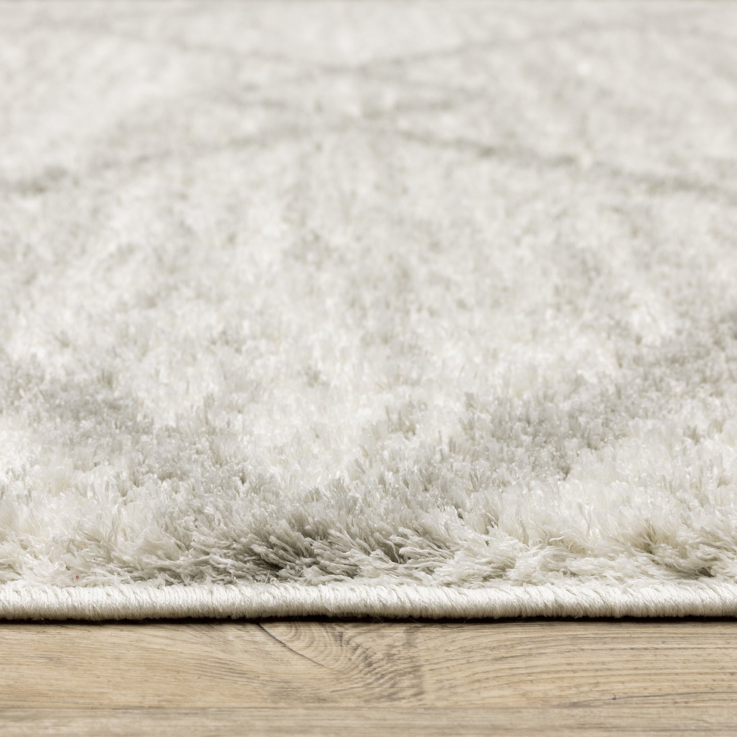 Verona Shag Ivory/ Grey Distressed Cut Pile Rug