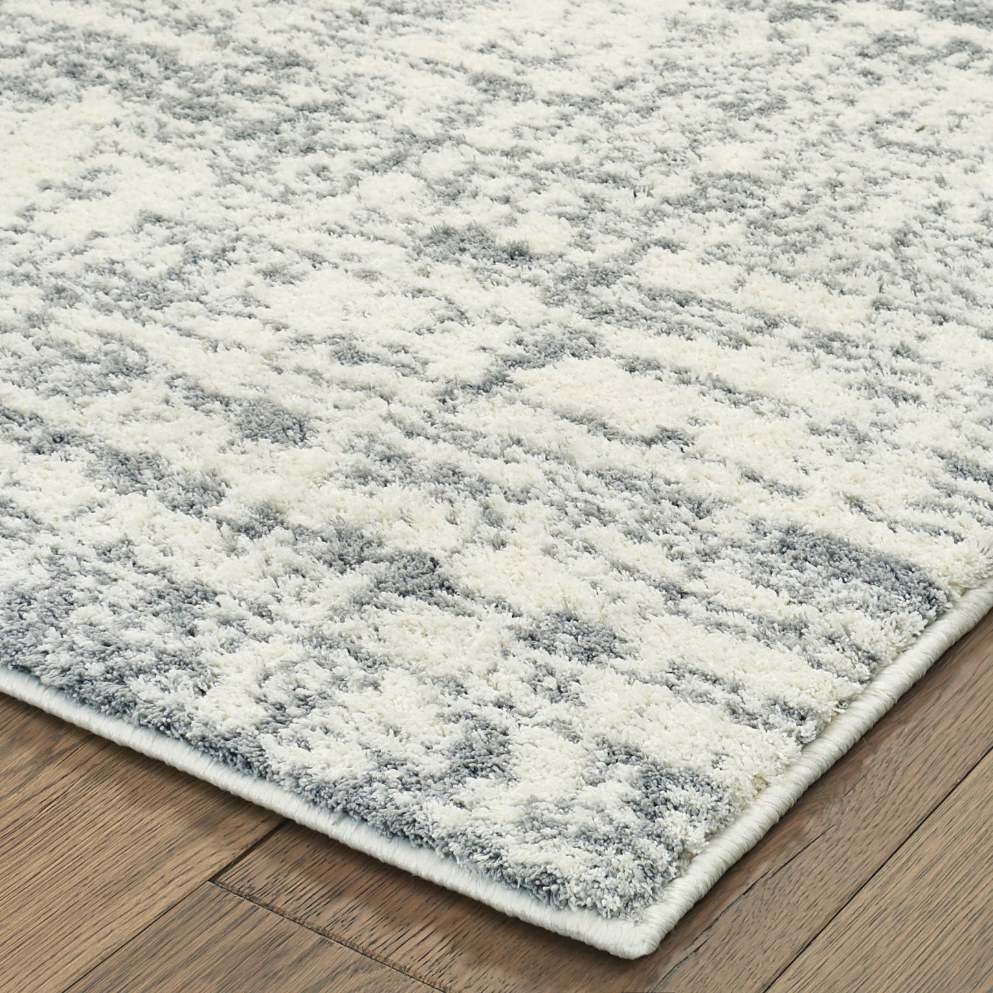 Verona Distressed Ivory/ Grey Abstract Cut Pile Rug