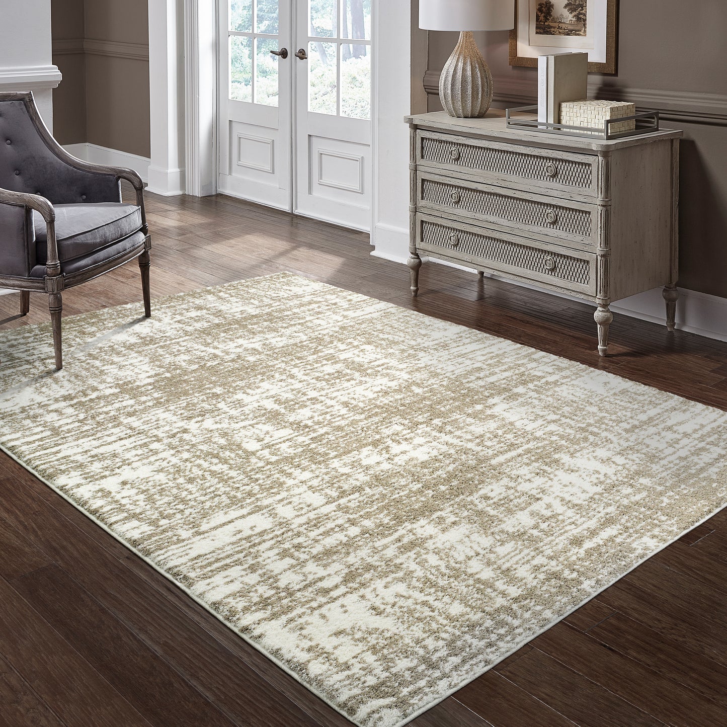 Verona Distressed Ivory/ Taupe Abstract Cut Pile Rug