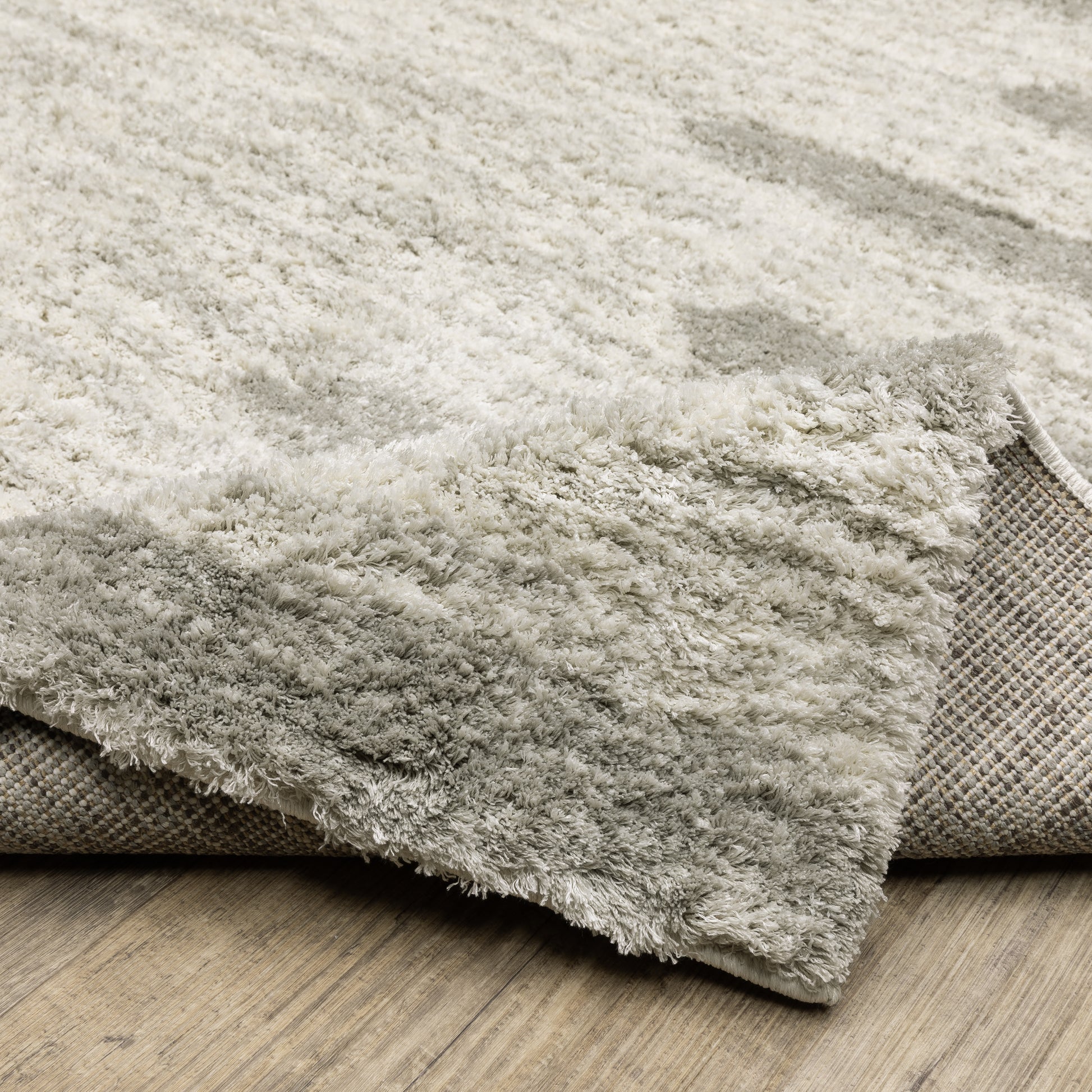 Verona Shag Ivory/ Grey Distressed Cut Pile Rug
