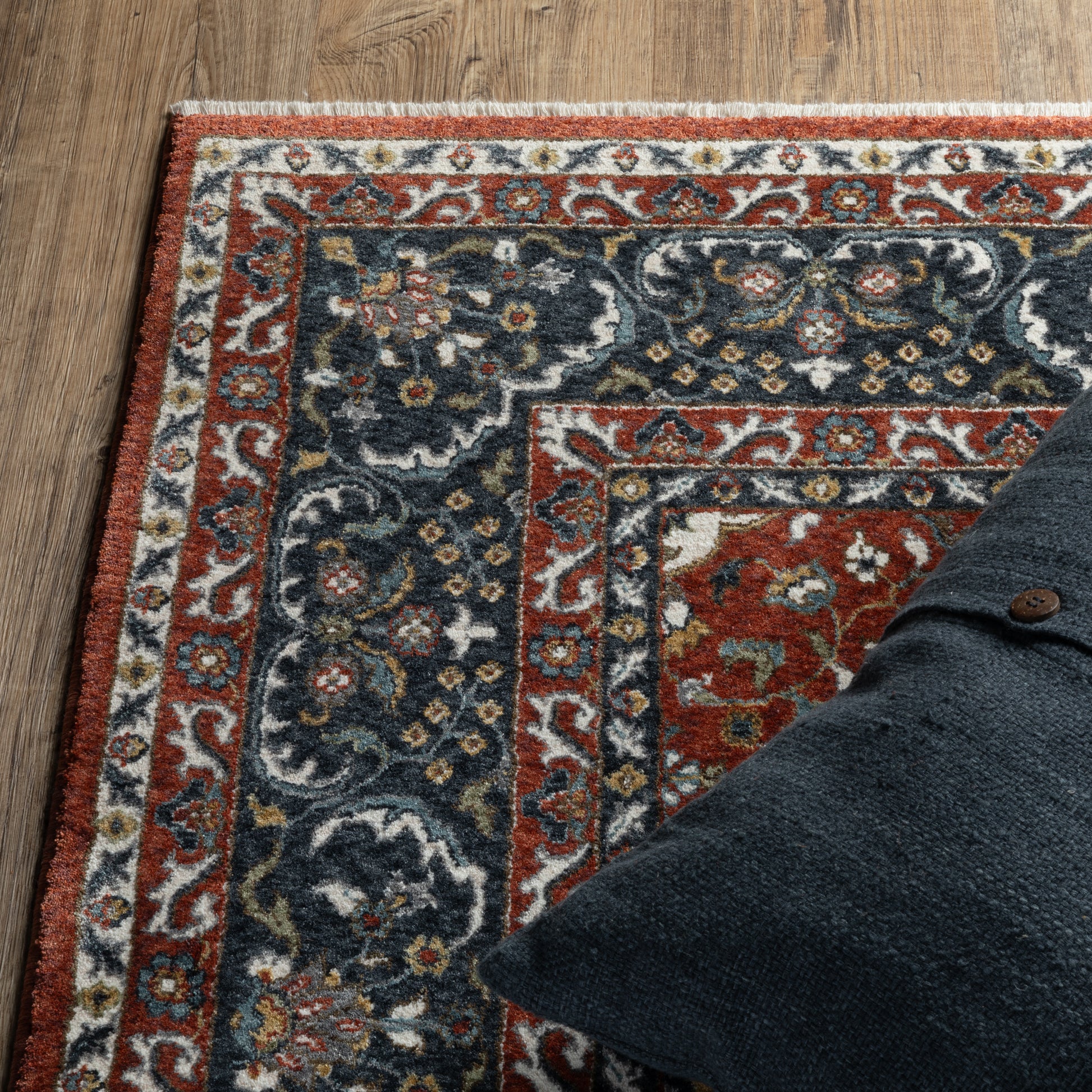 Vivian Oriental Red/ Navy Cut Pile Rug