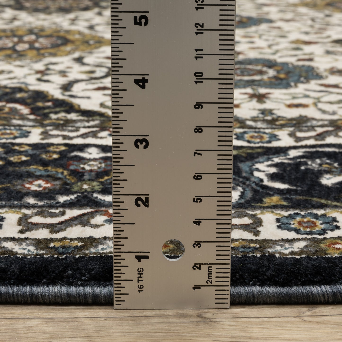Vivian Oriental Ivory/ Navy Cut Pile Rug