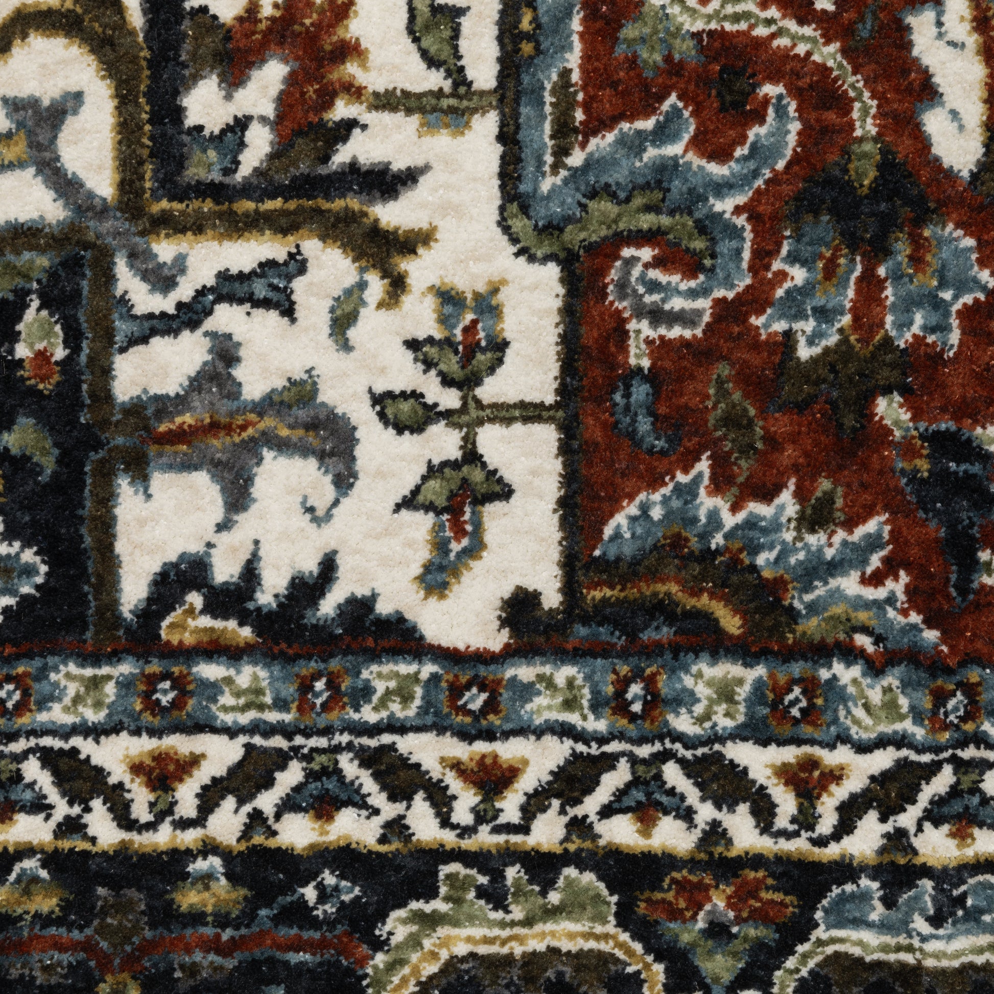 Vivian Medallion Red/ Multi Oriental Cut Pile Rug