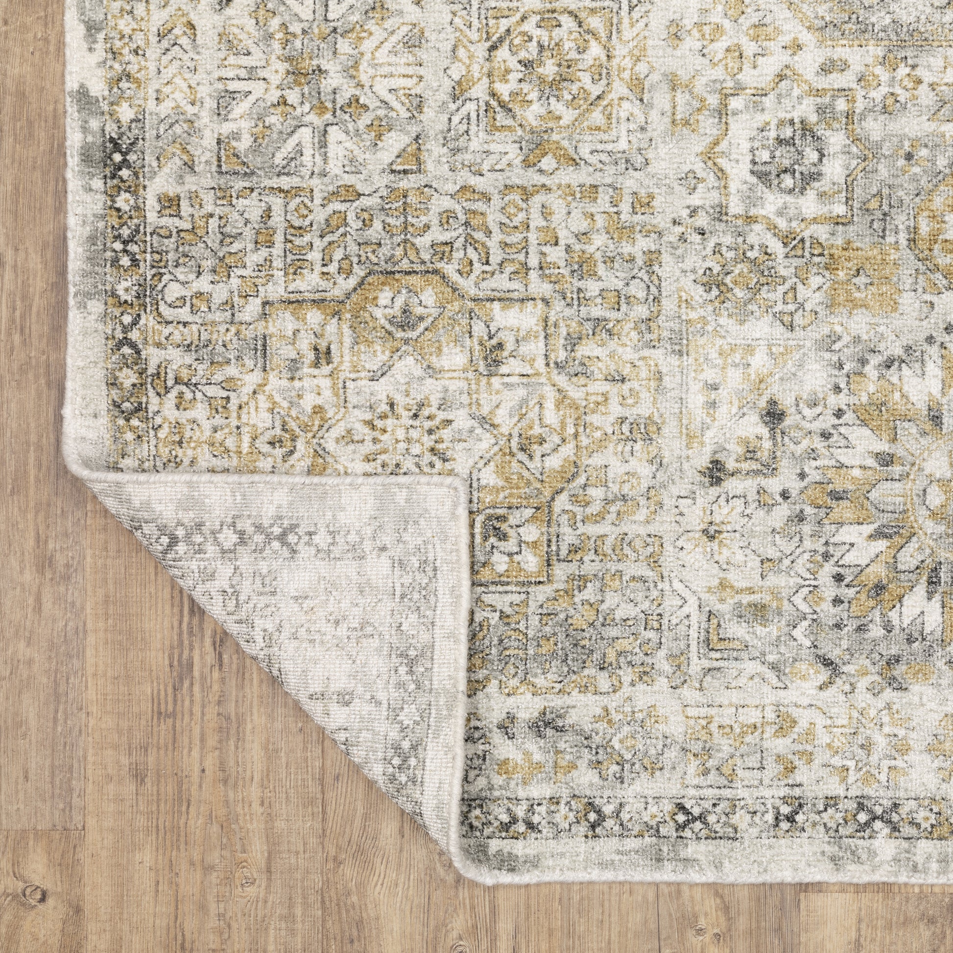 Windham Distressed Grey/ Gold Medallion Cut Pile Rug
