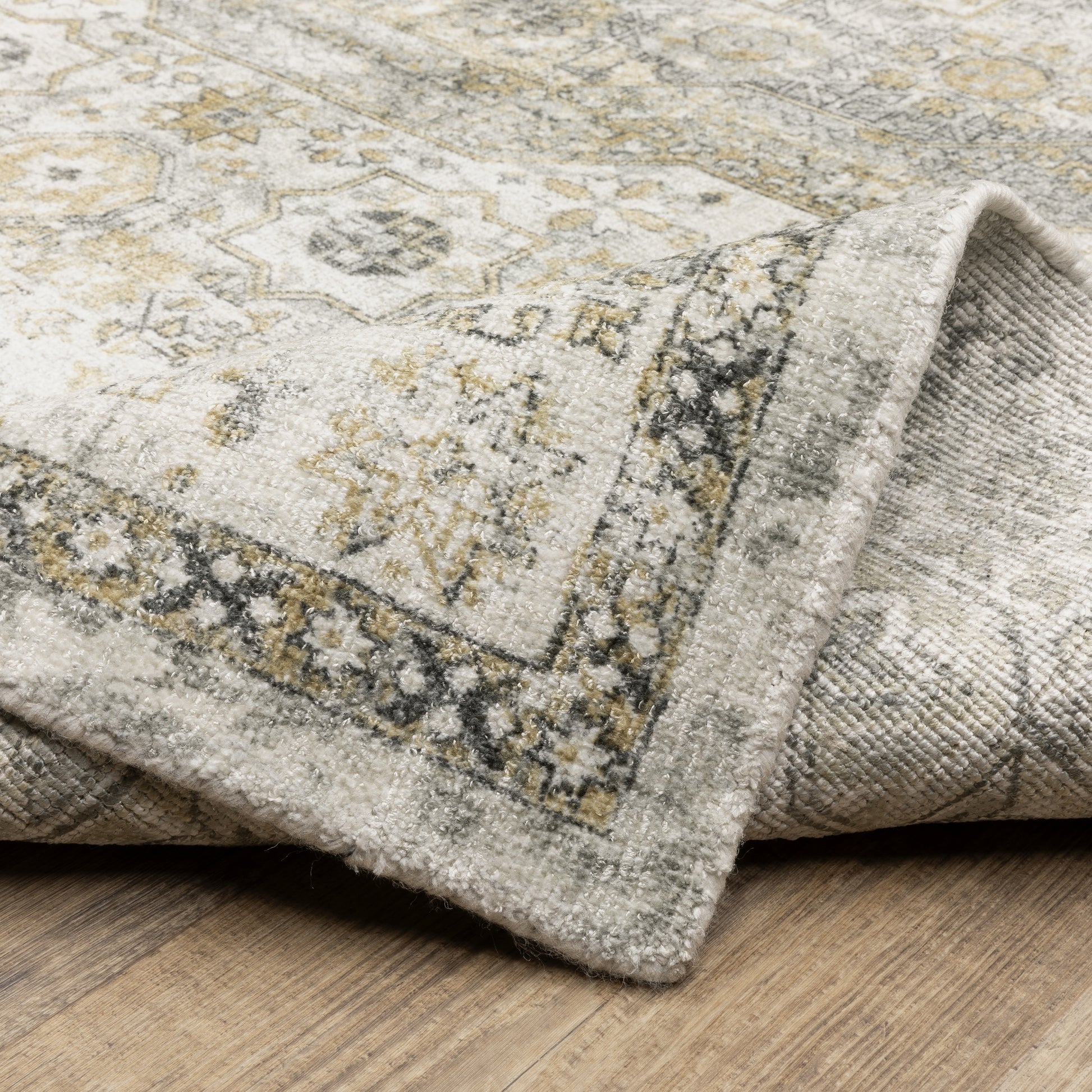 Windham Distressed Grey/ Gold Medallion Cut Pile Rug