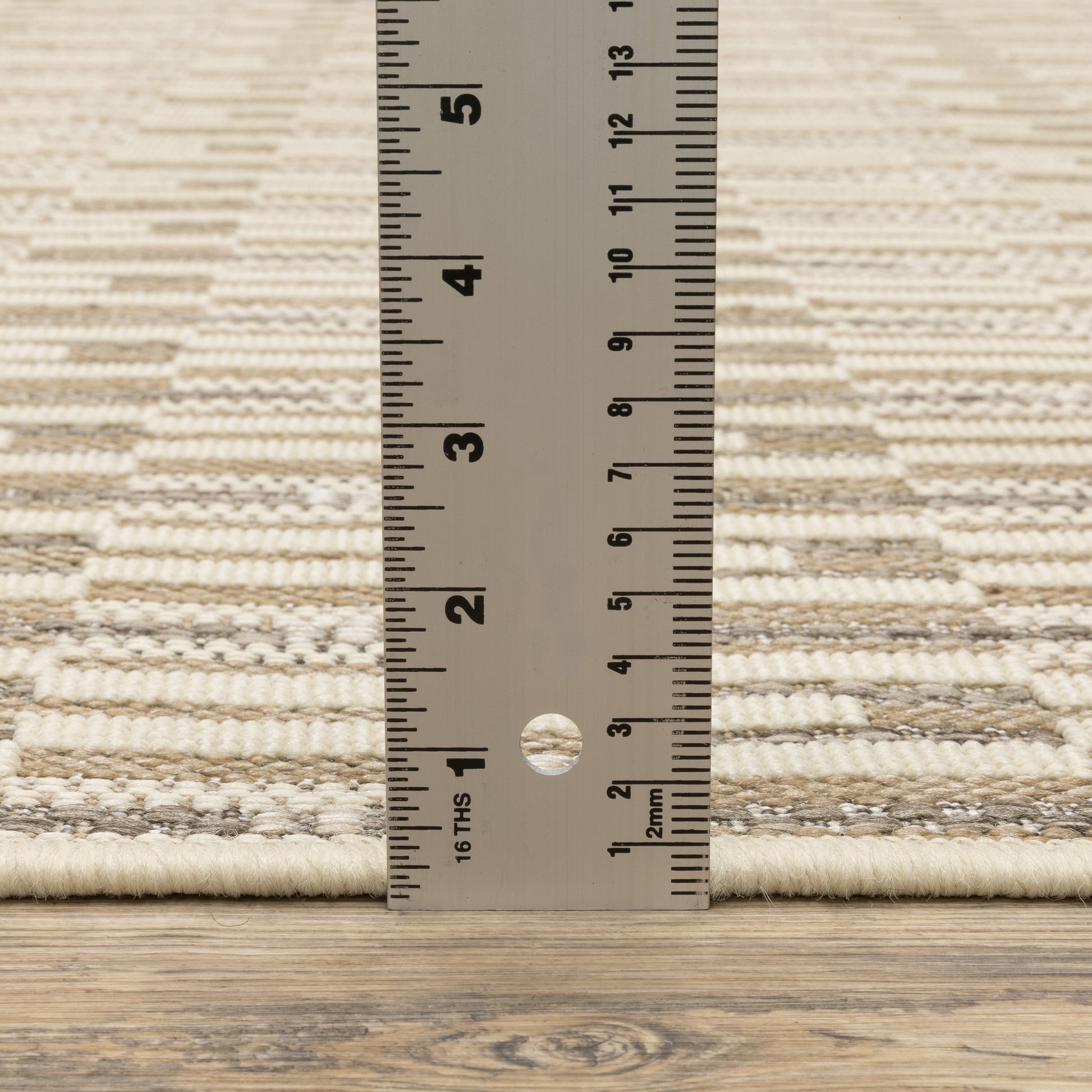 Zarina Geometric Beige/ Ivory Flat Weave Rug