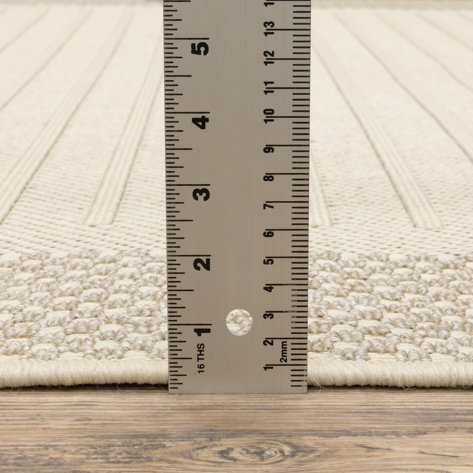 Zarina Geometric Beige/ Ivory Border Flat Weave Rug