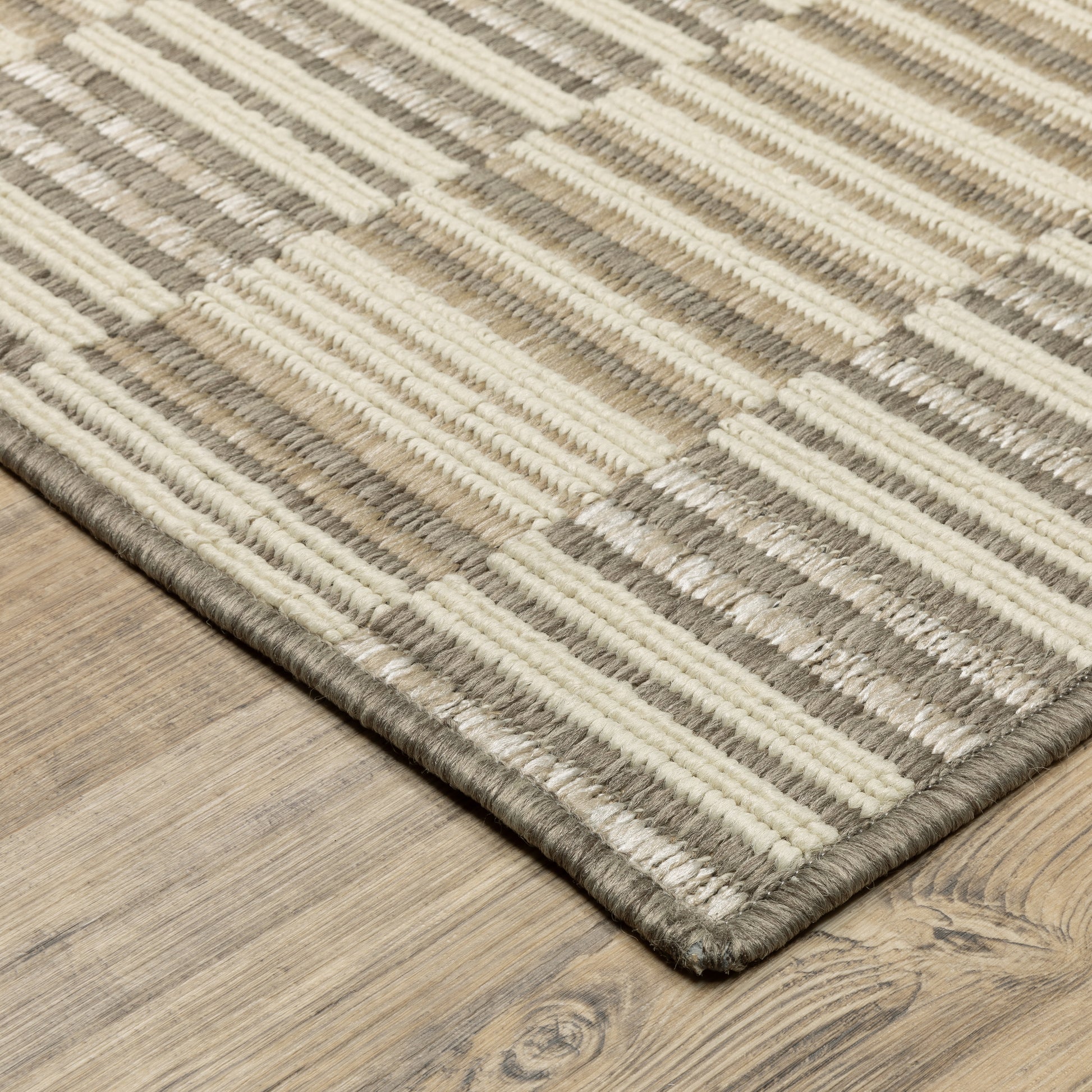 Zarina Stripe Beige/ Ivory Geometric Flat Weave Rug